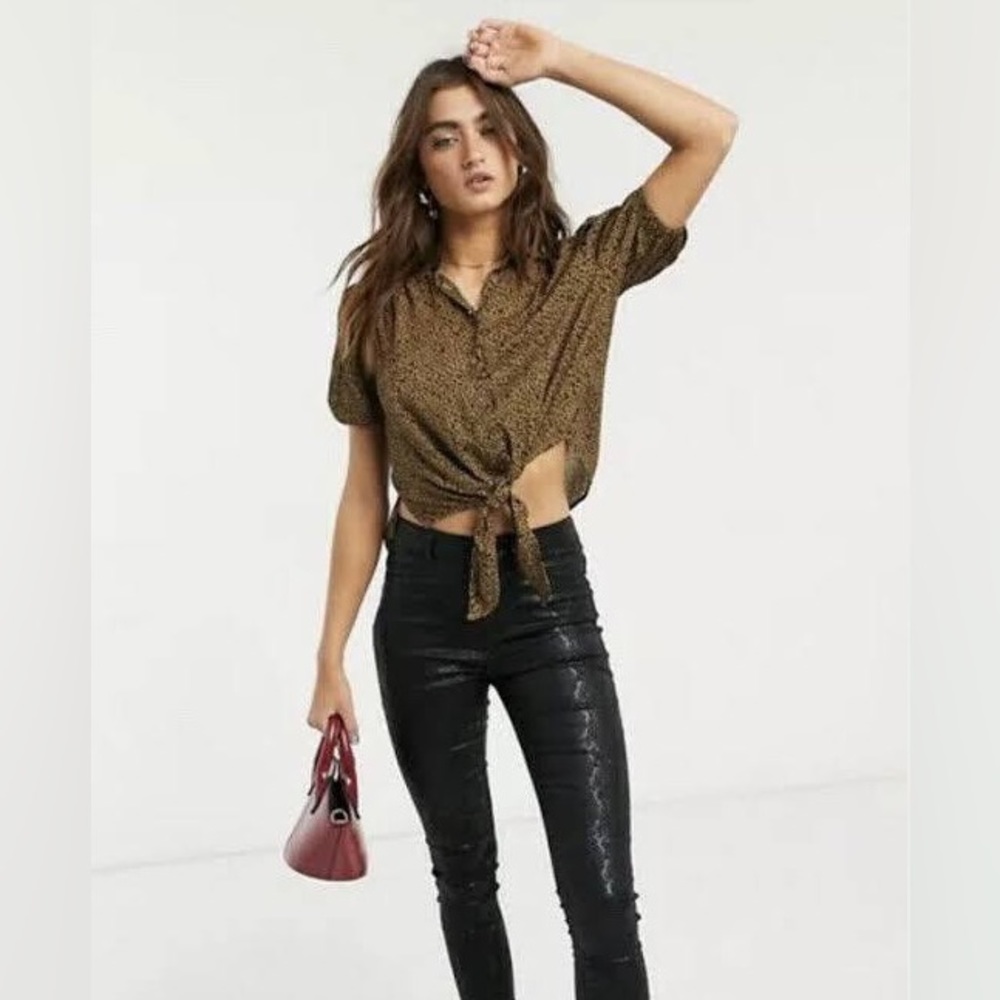 Free People FP Leopard top with puffed sleeves and front tie-on